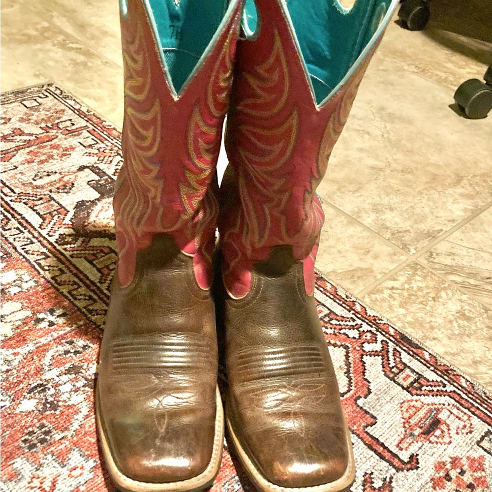 Women’s Ariat western boots size 7m
